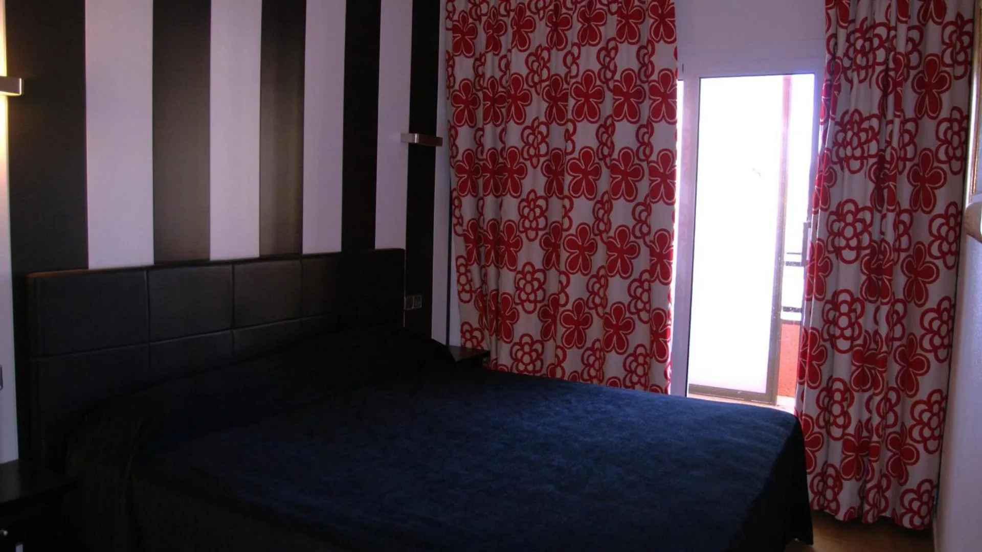 公寓 Apartamento Amplio En La Playa Con Piscina Y Aire Acondicionado, Cerca Del Centro Y Supermercado - Es-323-37 埃斯塔蒂特